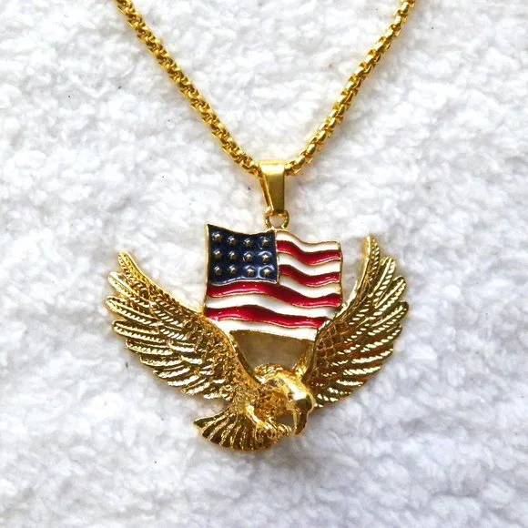 🇺🇸HOST PICK🇺🇲Gold American Flag Eagle Pendant Necklace NEW 3D 23" - Picture 3 of 9
